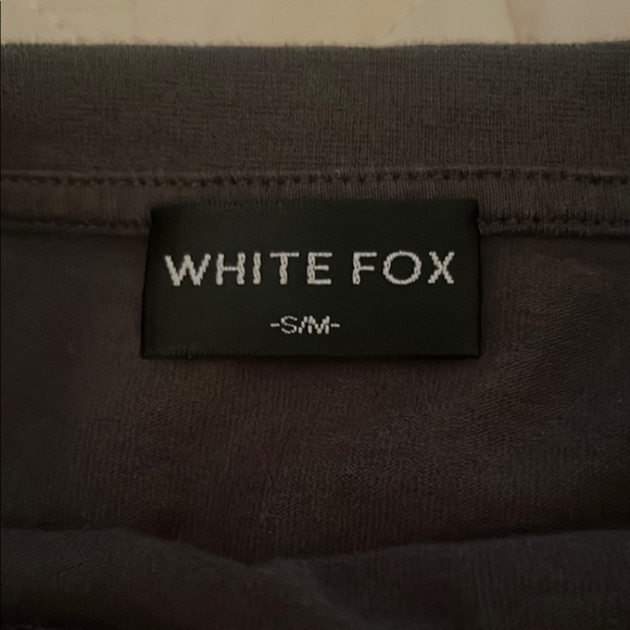 White Fox Vol.3 Black T-Shirt - Picture 3 of 3